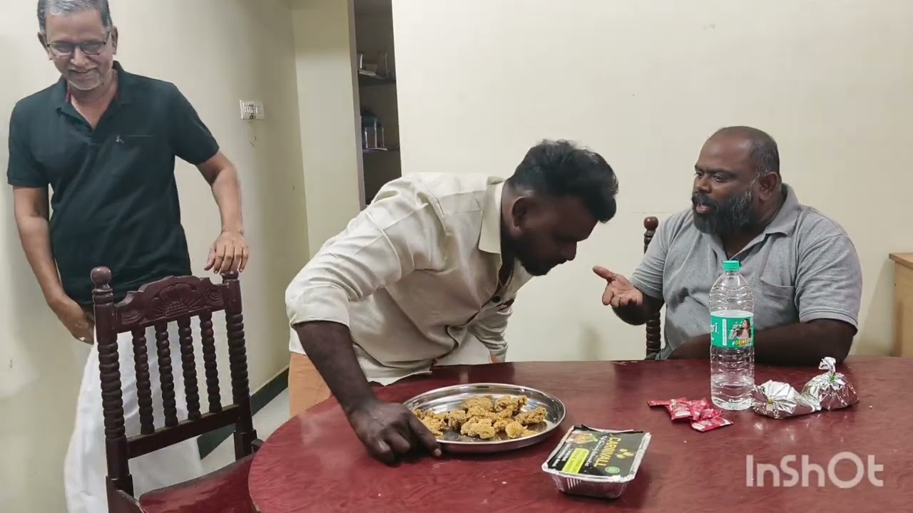 KFC challenge #trending #food #meesaimani #foodie #pmrproduction #tamil #comedy #youtubeshort 
