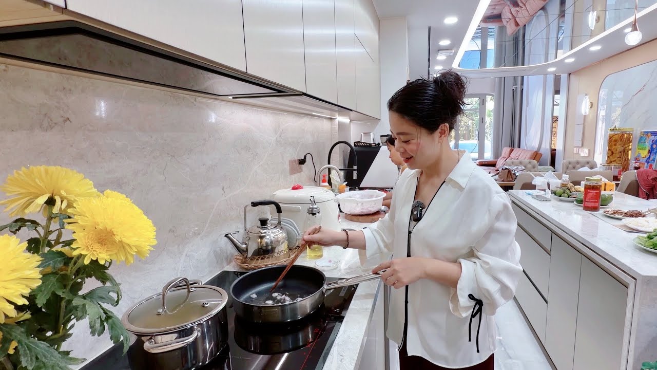 Nồi Miến gà quá ngon Phan Diễm nấu ăn sáng tại nhà và Hành trình Giao hàng quá vui dịp cận Tết 2026