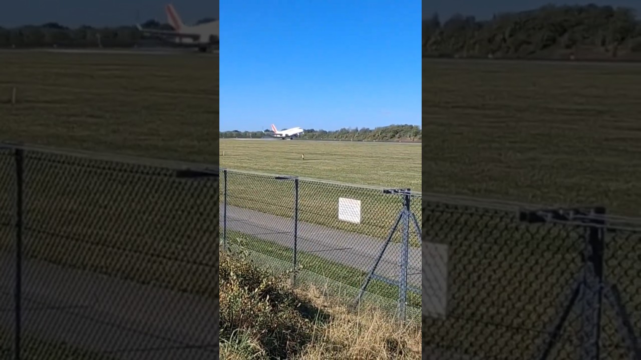 Tyre Smoke F-HBXF Embraer E170STD Air France Hop - 05R Manchester Airport Arrivals Landing Runway 2