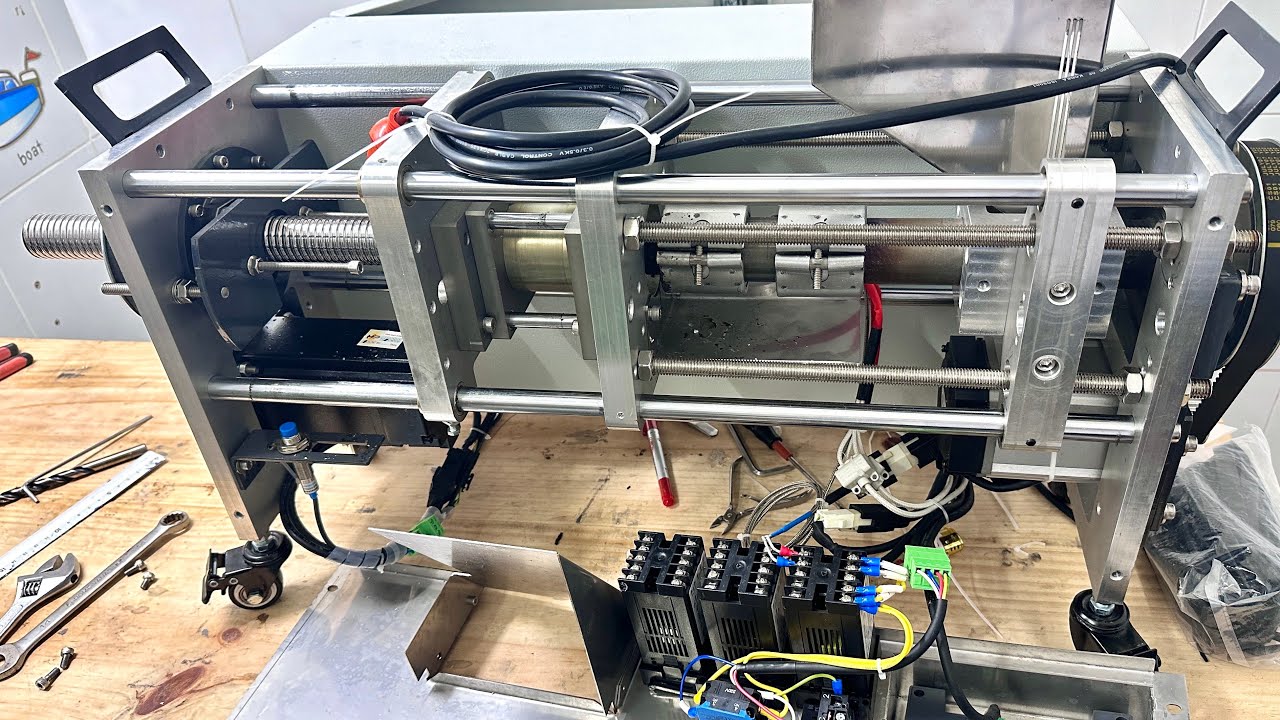 Diy Mini Injection Molding Machine V3 Mini 25 - Part 5 (Install the mould)