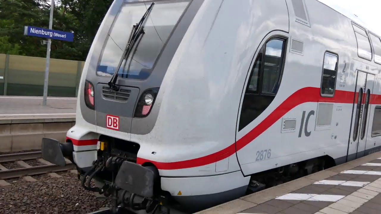 Z&uuml;ge Bahnh&ouml;fe Twistringen  und Nienburg - Trains to Twistringen and Nienburg stations