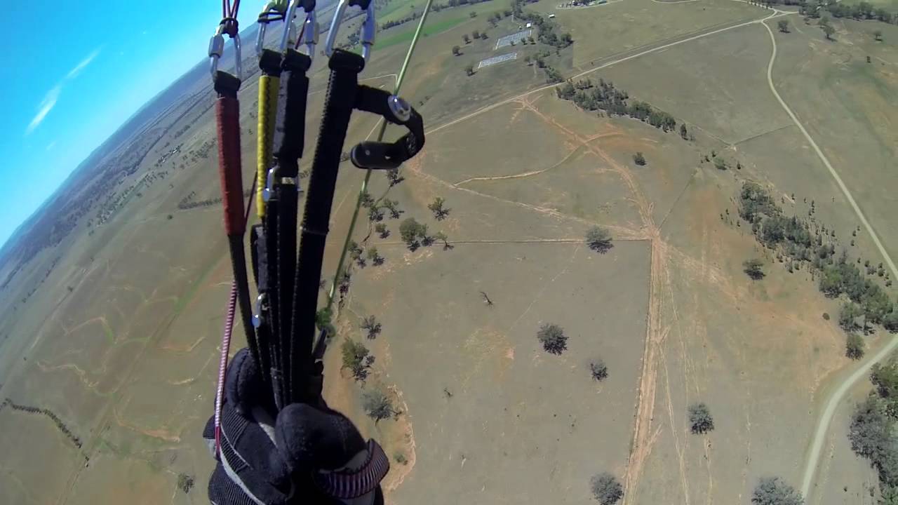 Manilla Paragliding 2015 / My first thermal and climb over 2000m