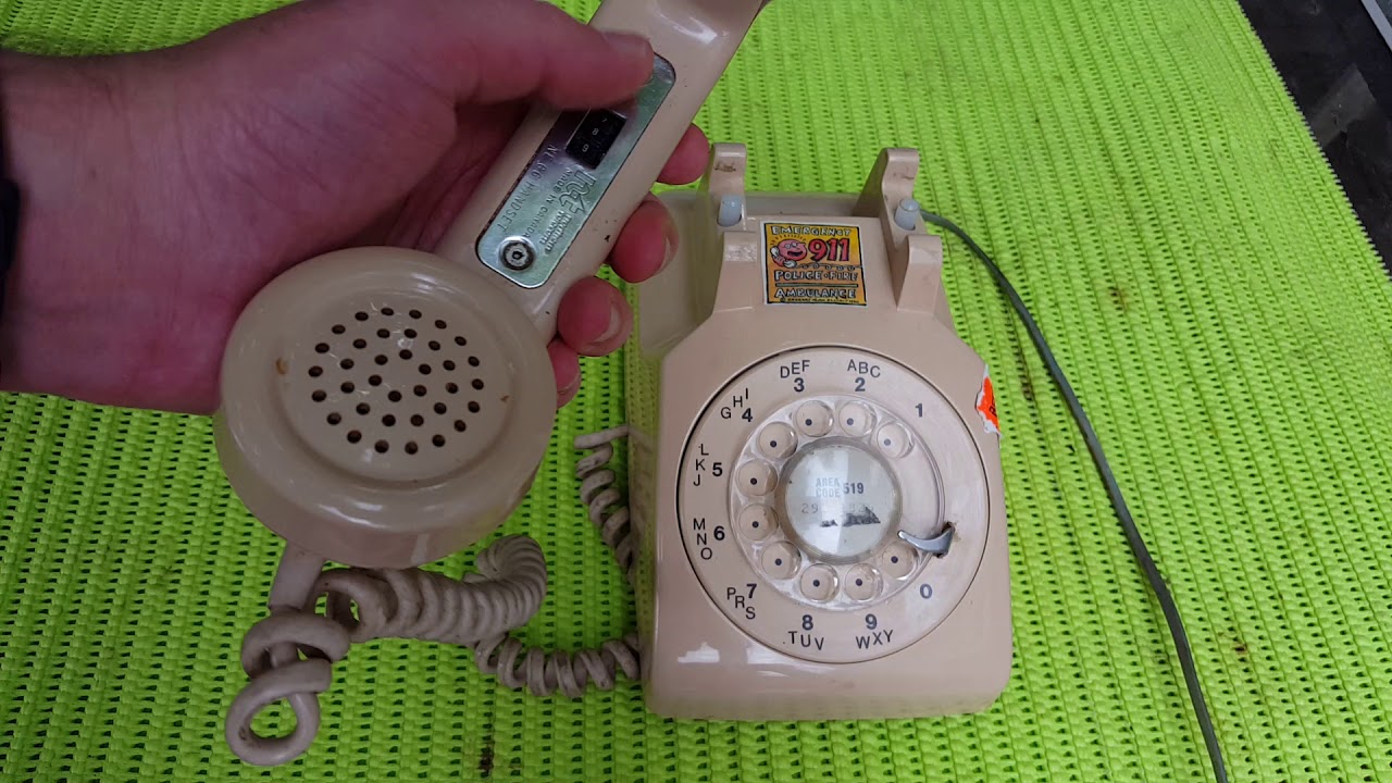 Found Gram's Old Rotary Phone! Lets crack it open and see how it works.