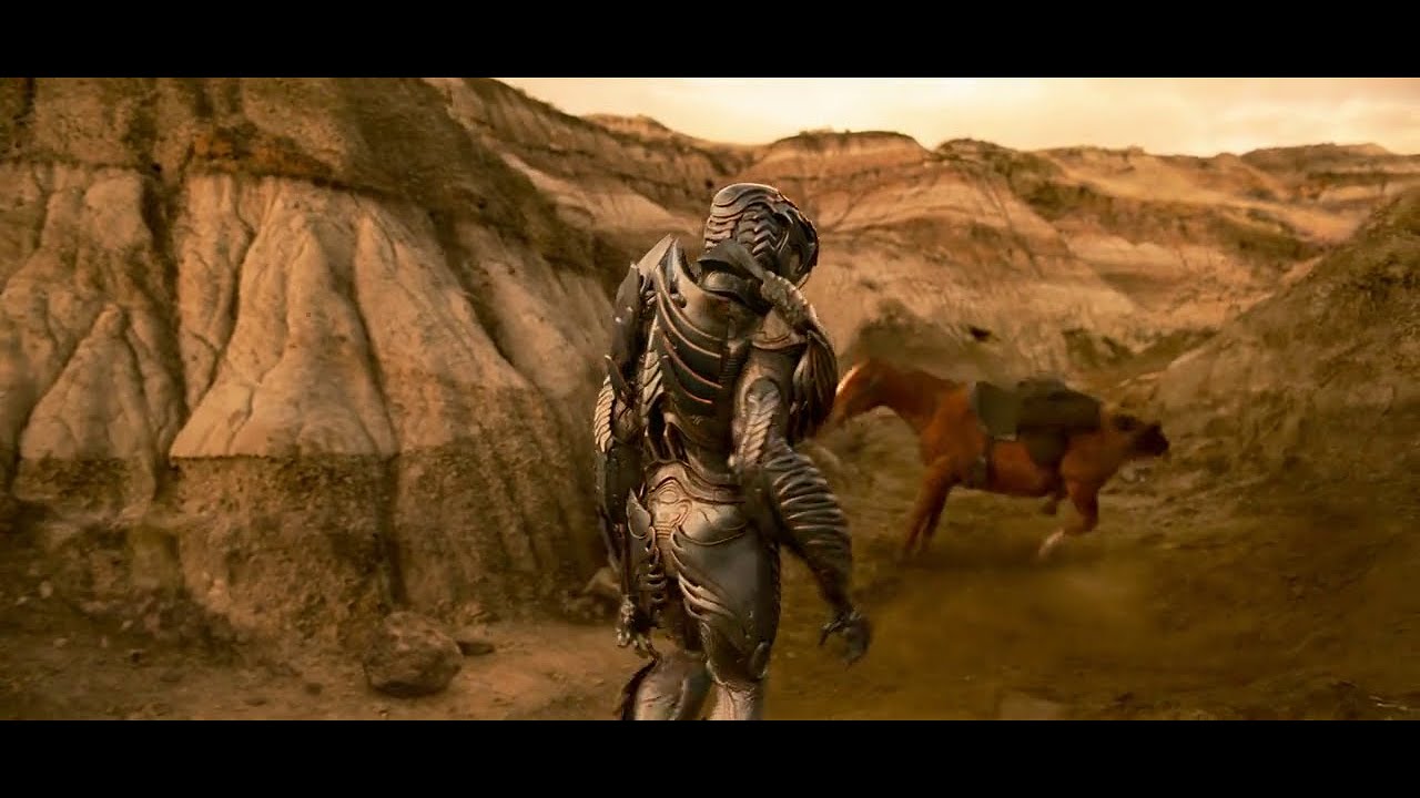 Robot saves Gypsy | Lost in Space - 2x07 | Netflix Geeked