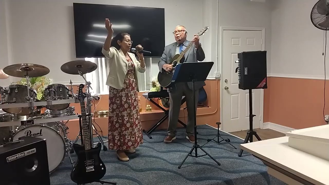 EN EL DEVOCIONAL (EN LA IGLESIA CRISTIANA EL REY TE MANDO A LLAMAR). 