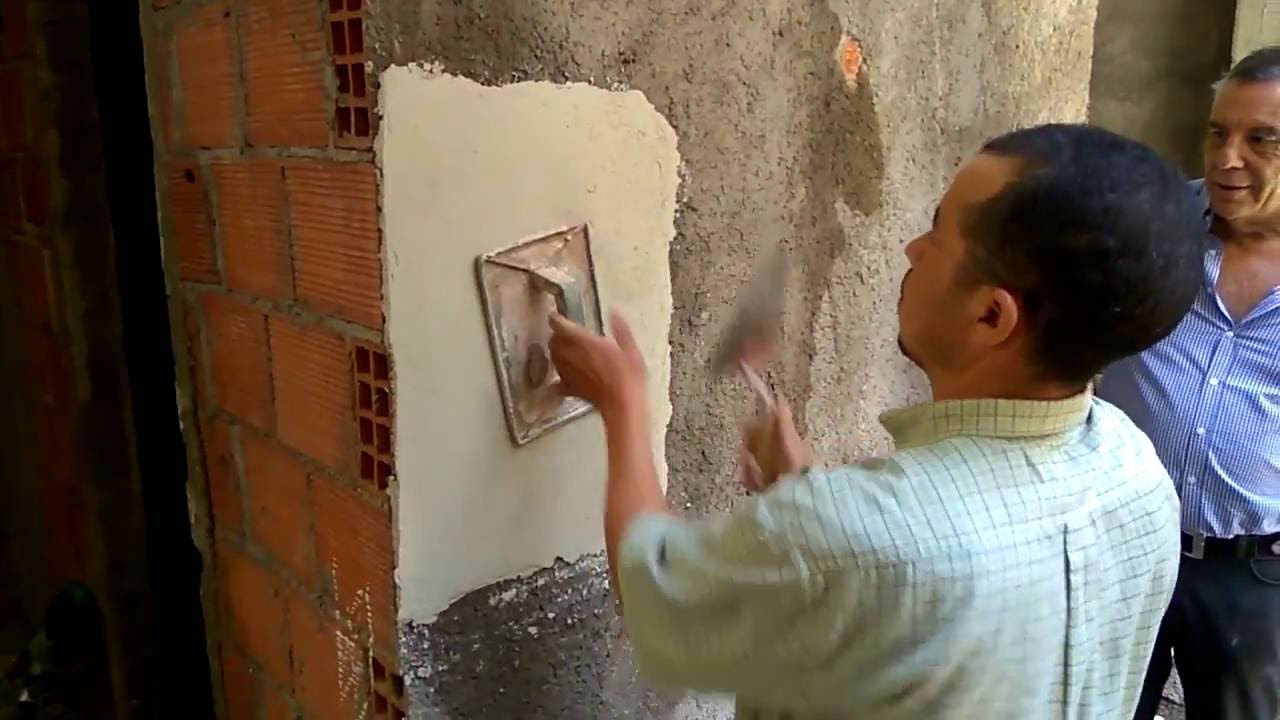 Tadellakt, revestimiento continuo de mortero de cal para paramentos interiores y exteriores,