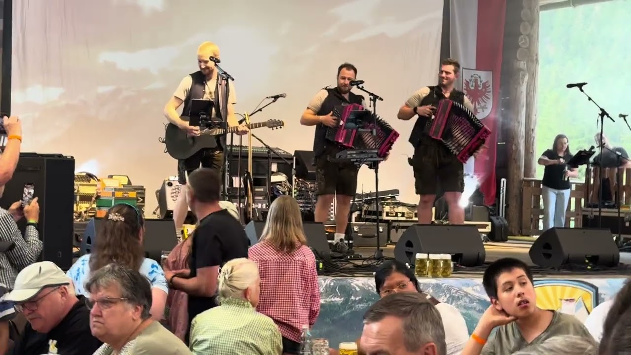 Läts Fetz - Fetzig Boarisch Medley - Live