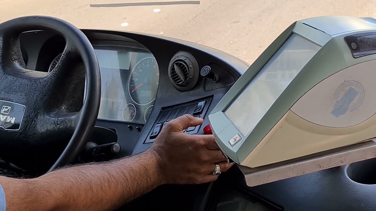 Bus A2 Abu Dhabi Bus Ride from Bus Station to Khalifa St. | MAN Lions Regio Dashboard View