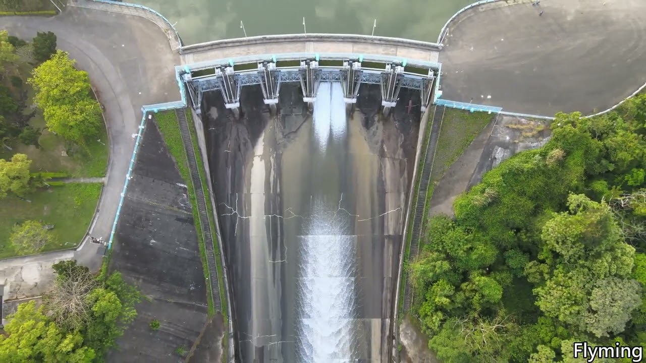 明德水庫滿水調節洩水空拍2022/04/05