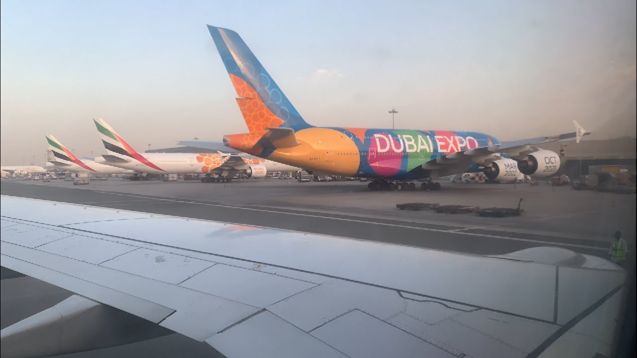 Fly Dubai Boeing 737-800 takeoff and landing | Dubai to Muscat