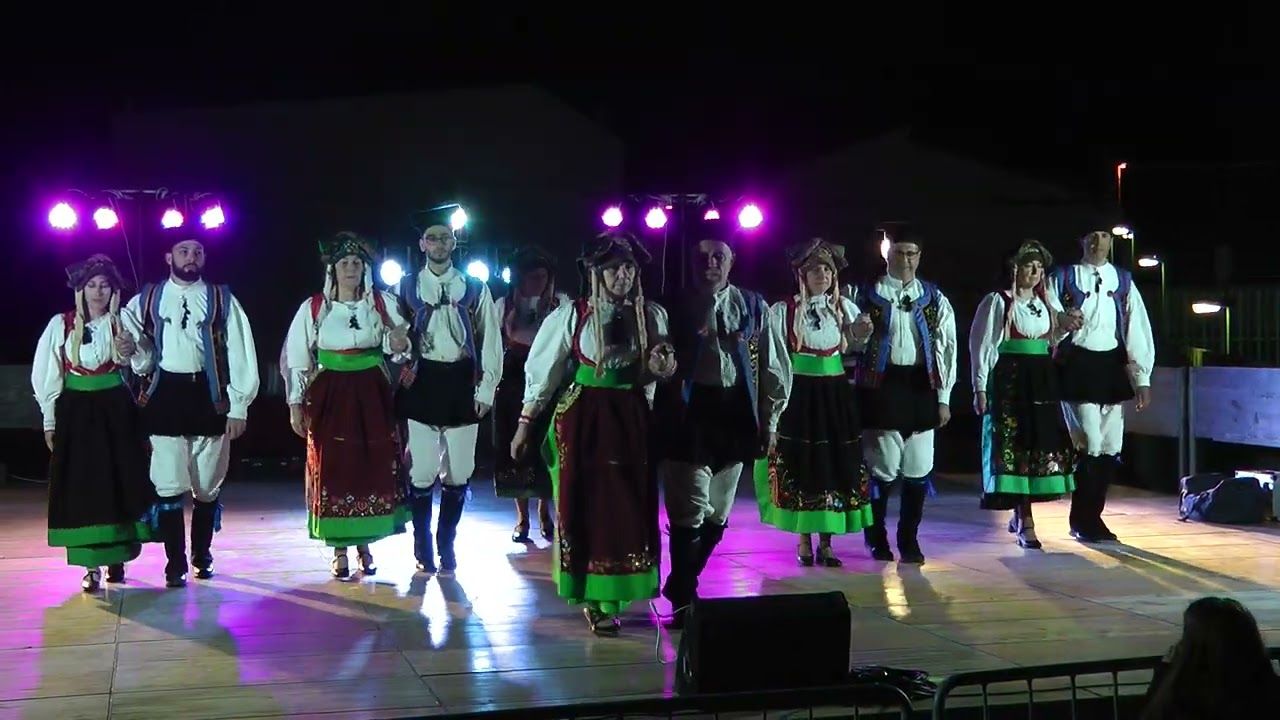 ==Gruppo Folk San Sebastiano di Samugheo - Ballu Samughesu==   (8)