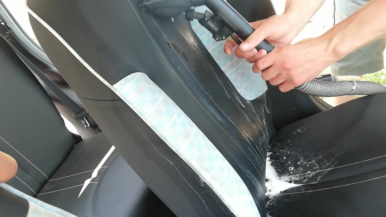 Auto bekleding reinigen 1