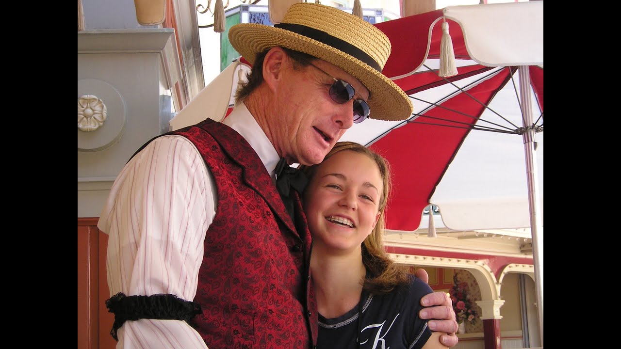 Disneyland Ragtime Piano 2004