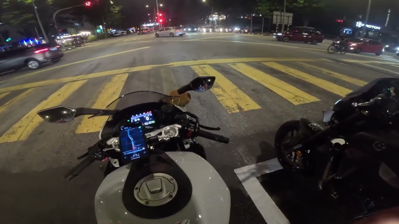 cfmoto 675sr night ride pov