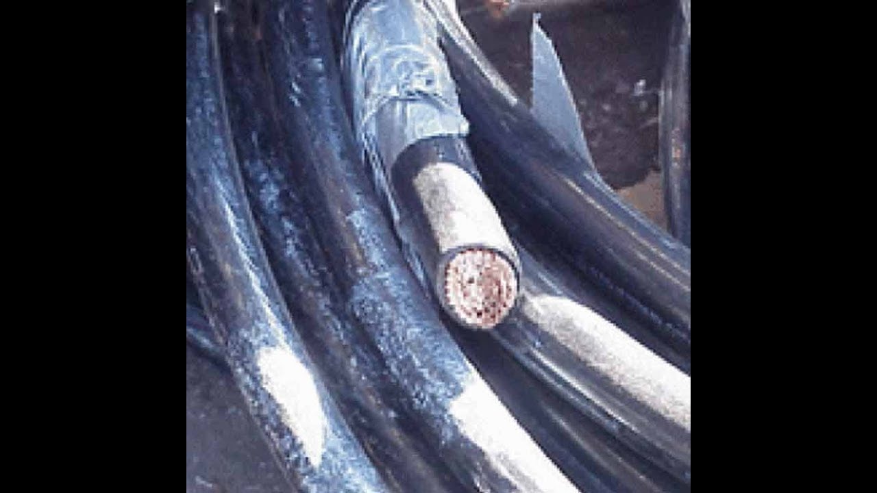 A high voltage cable felt at Green Town road