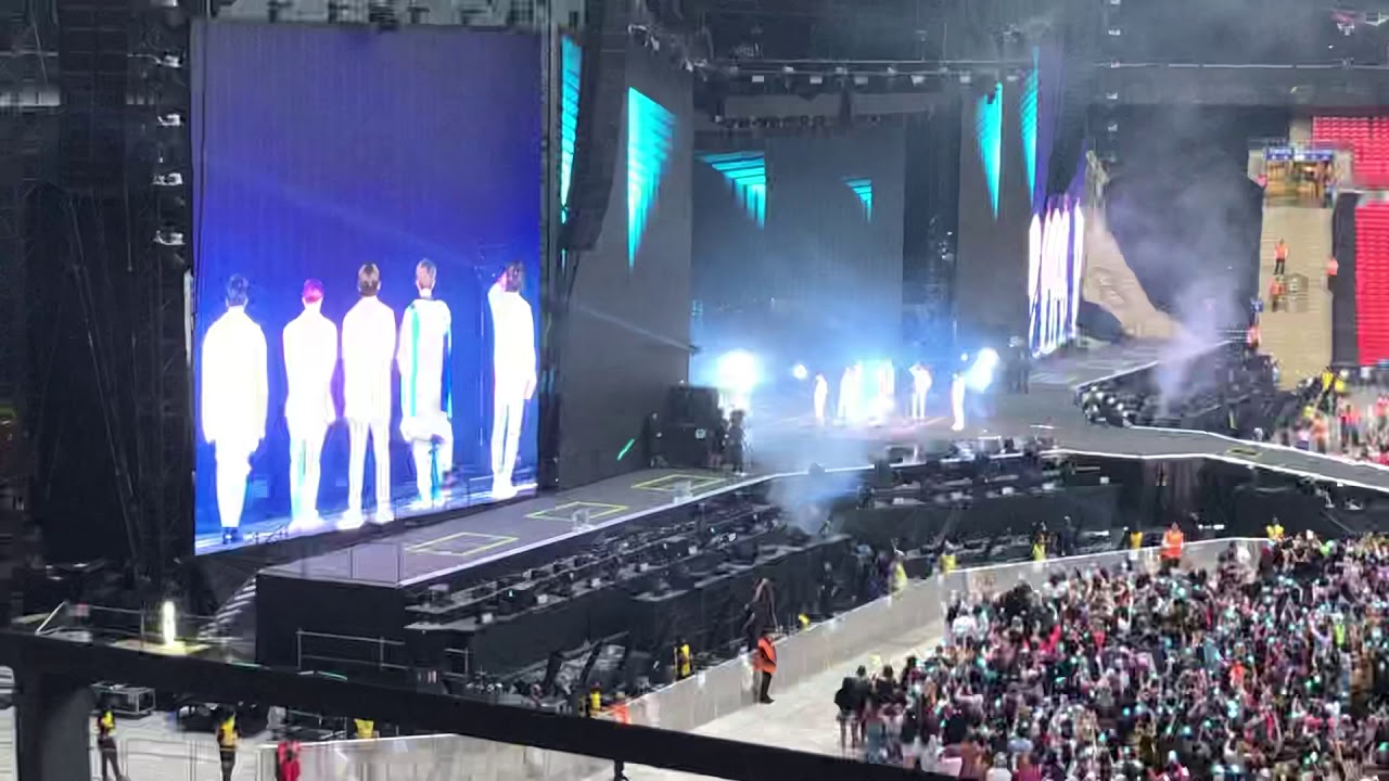Bts Boy with luv wembley concert D2