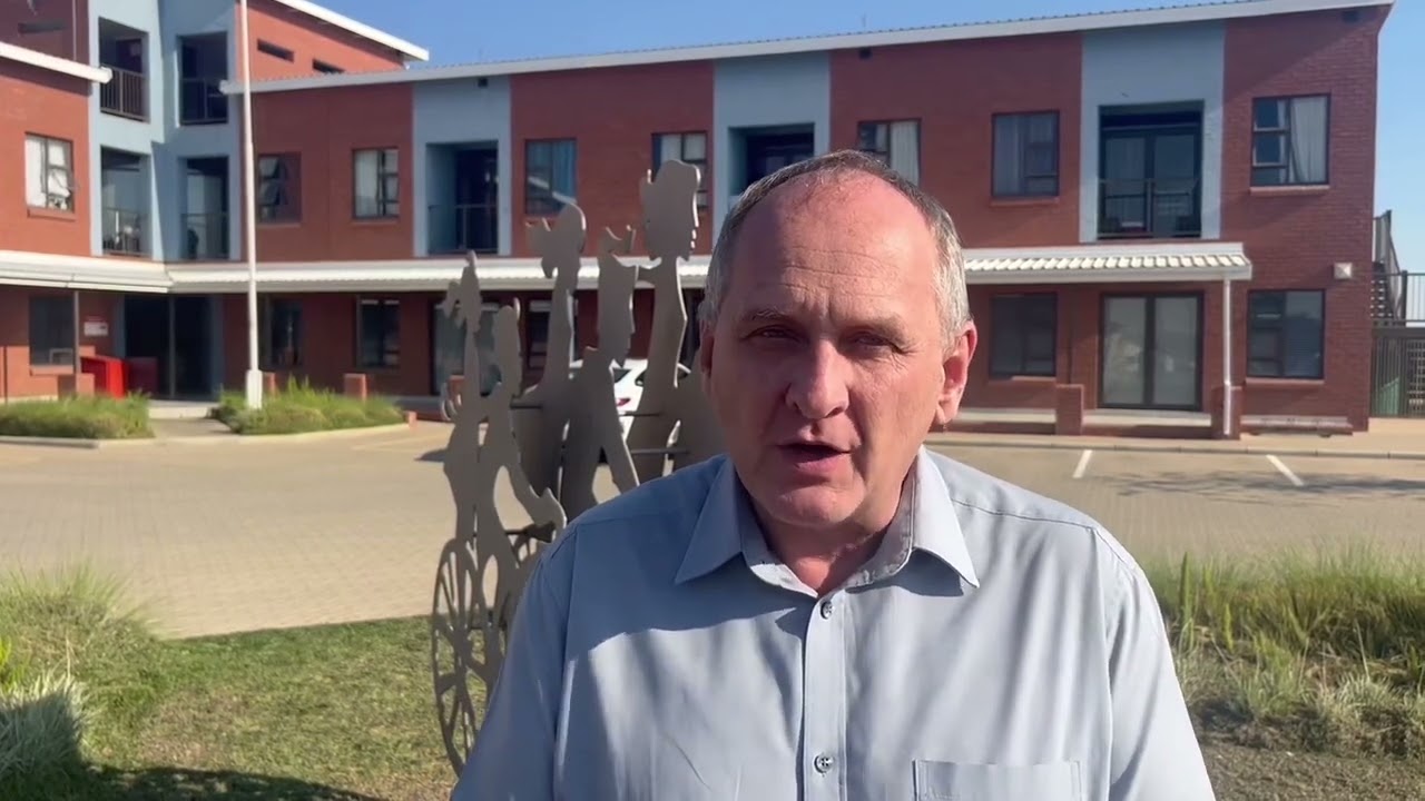 Dr Dirk Hermann op Orania