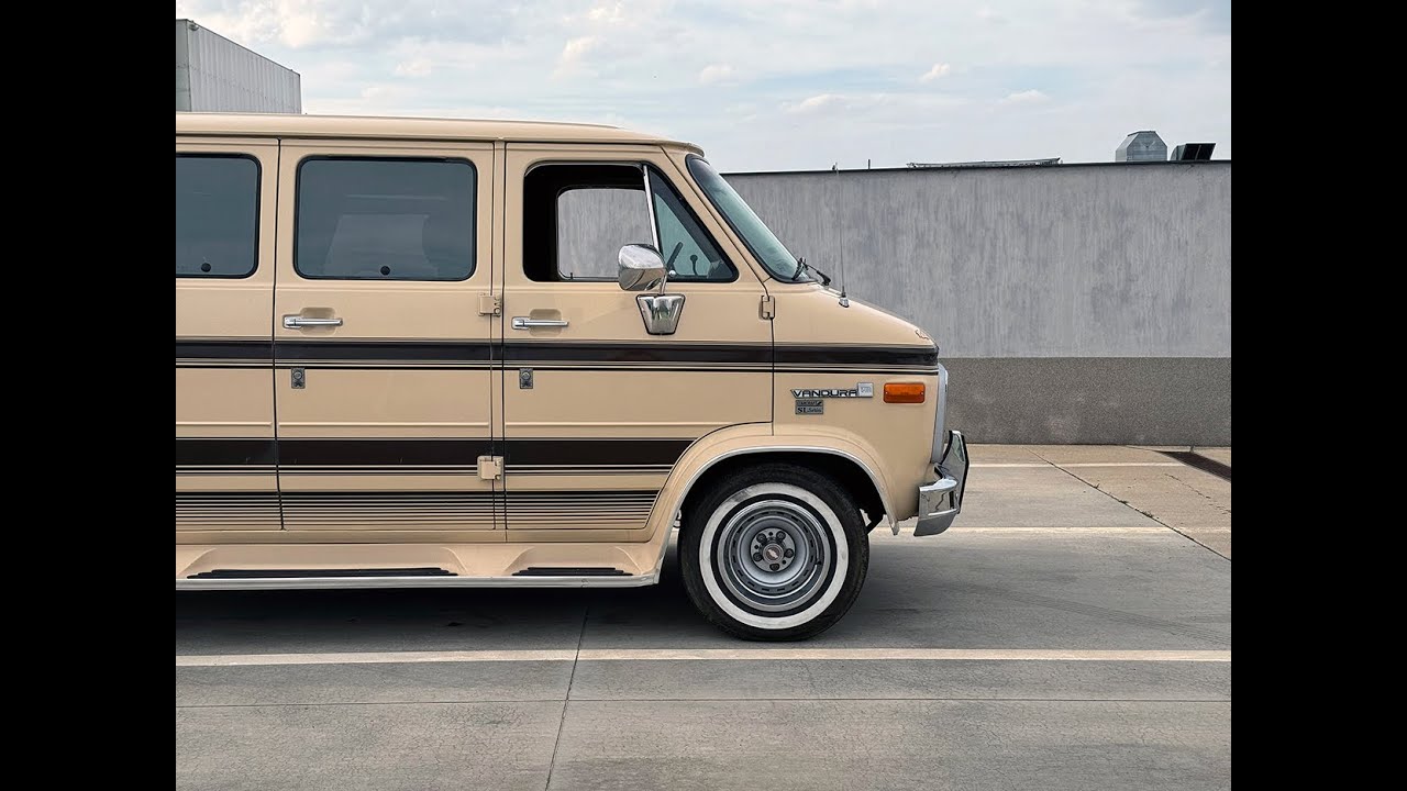 GMC Vandura 1987 walkaround
