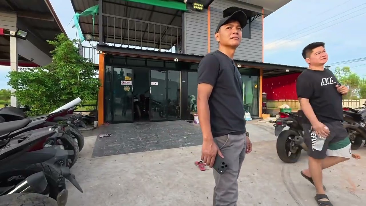 CBR300 ขออภัยตากล้องอนุบาลครับ