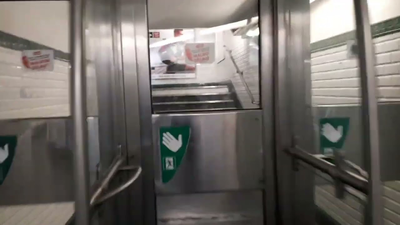 65/ METRO 7  GARE RIQUET PARIS