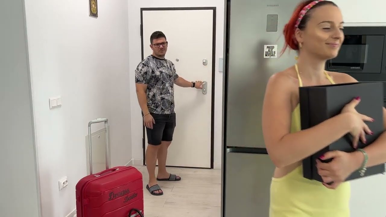 Când te întorci din concediu și nu mai ai BANI de întreținere! @GeorgianaNastase & @RobertBulimej