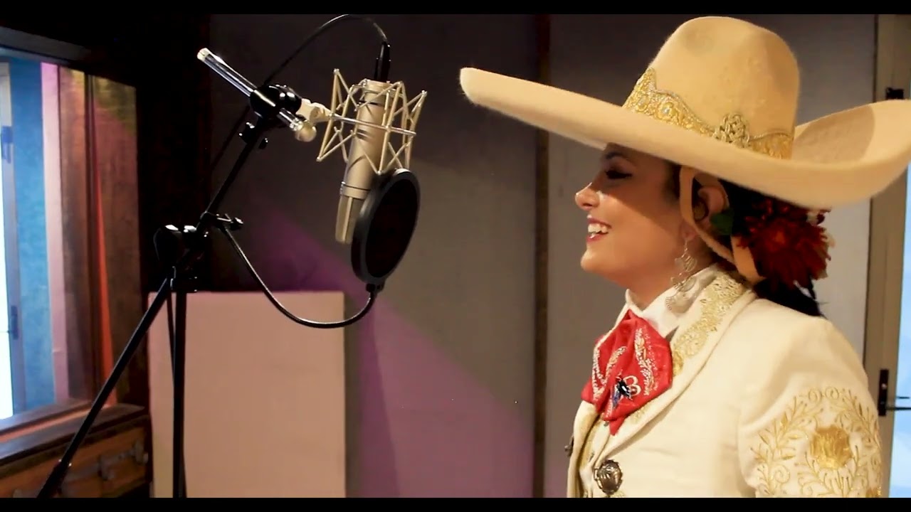 La Tequilera- Jennifer Silva