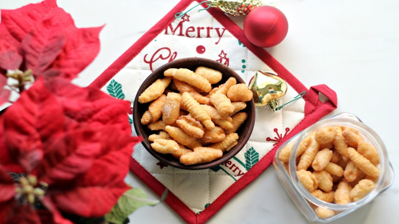 Kulkuls | Kidyo | Kidiyo | Sweet Dough Curls | Mangalorean Kuswar (Christmas Sweet)