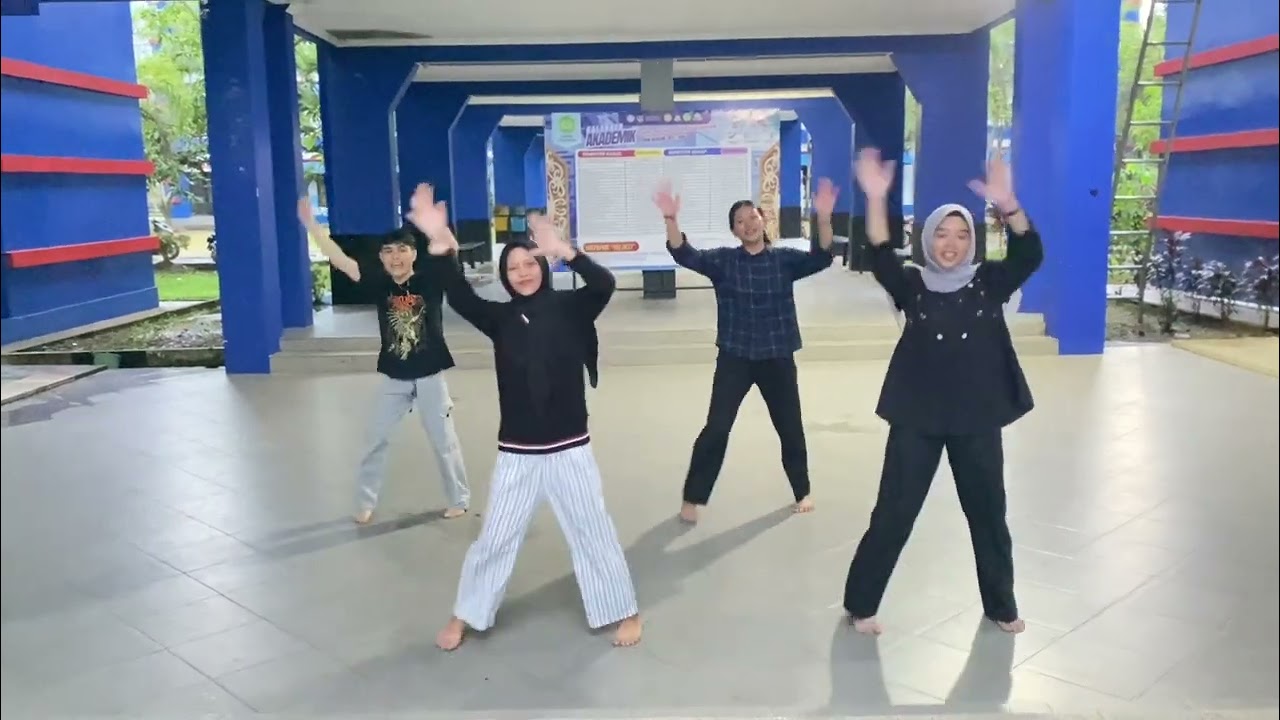 Flashmob SAPA PGSD 2025 UPGRI PONTIANAK _BY: TERHEBAT COBOY JUNIOR 