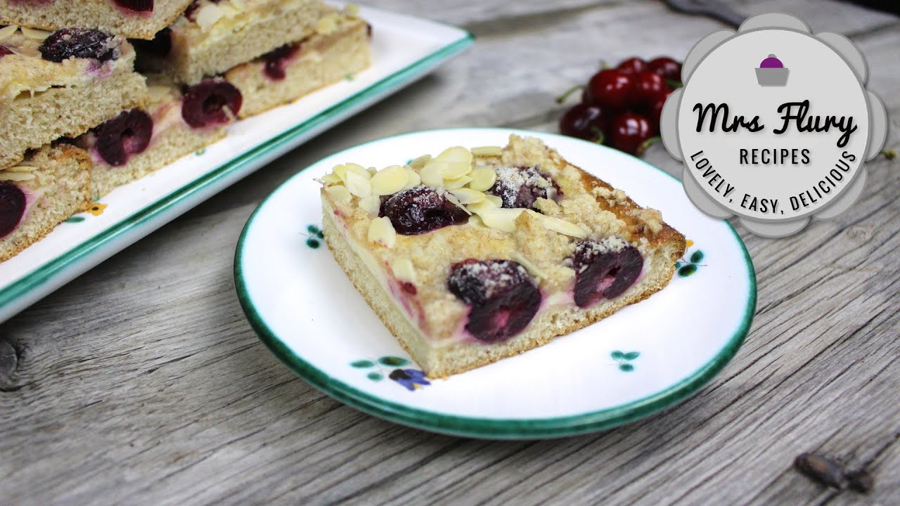 Saftiger Blechkuchen mit Kirschen | Hefeteig Rezept | Mrs Flury
