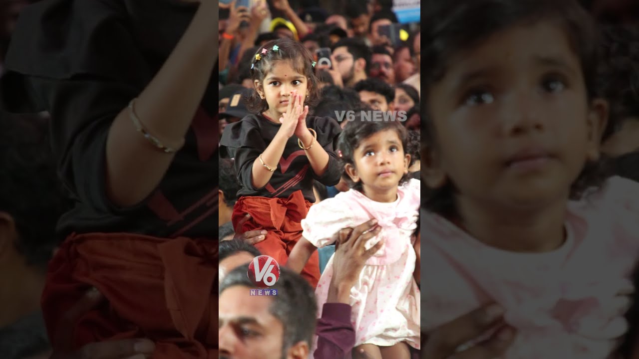 భుజాలపై ఎక్కి బడా గణేశుడికి మొక్కిన బుడ్డది  |  Khairatabad Bada Ganesh Darshan | V6 News