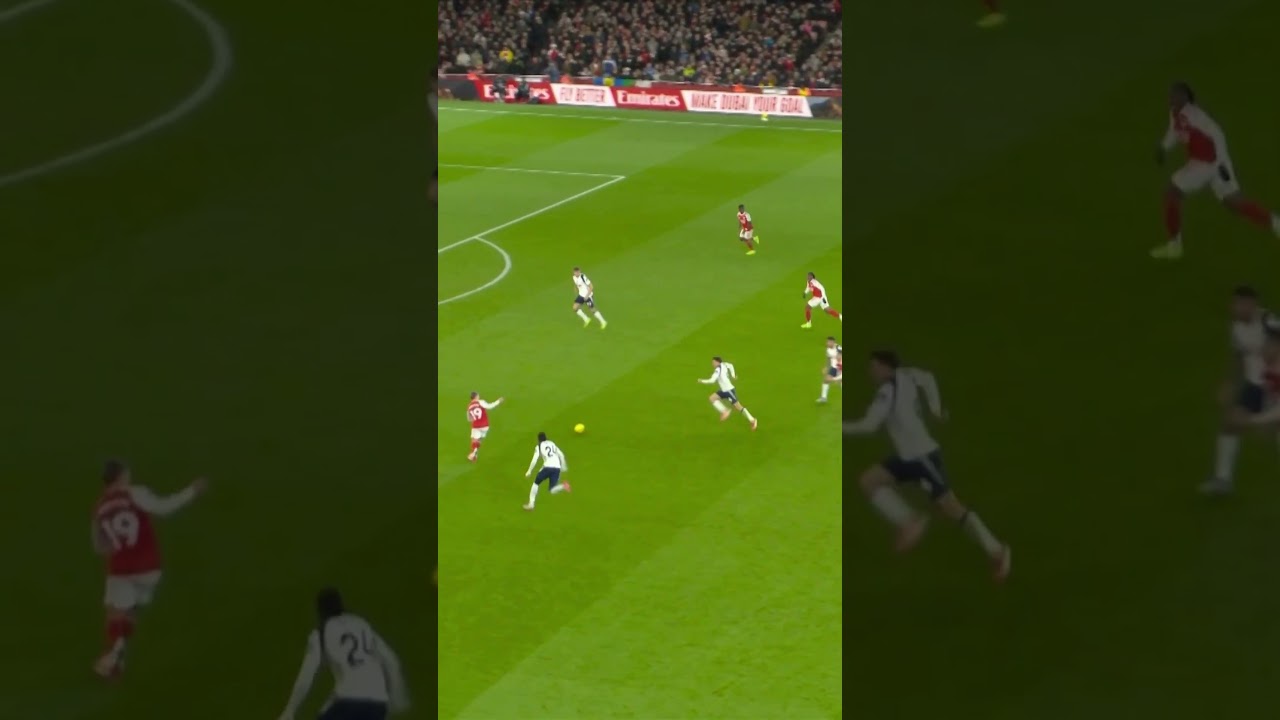 THIRD GOAL FOR THE EZE HAT-TRICK!