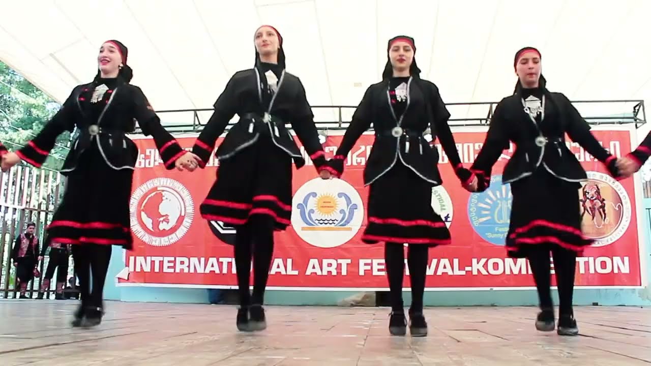 ZEKARI ანსამბლი ,,სურამი