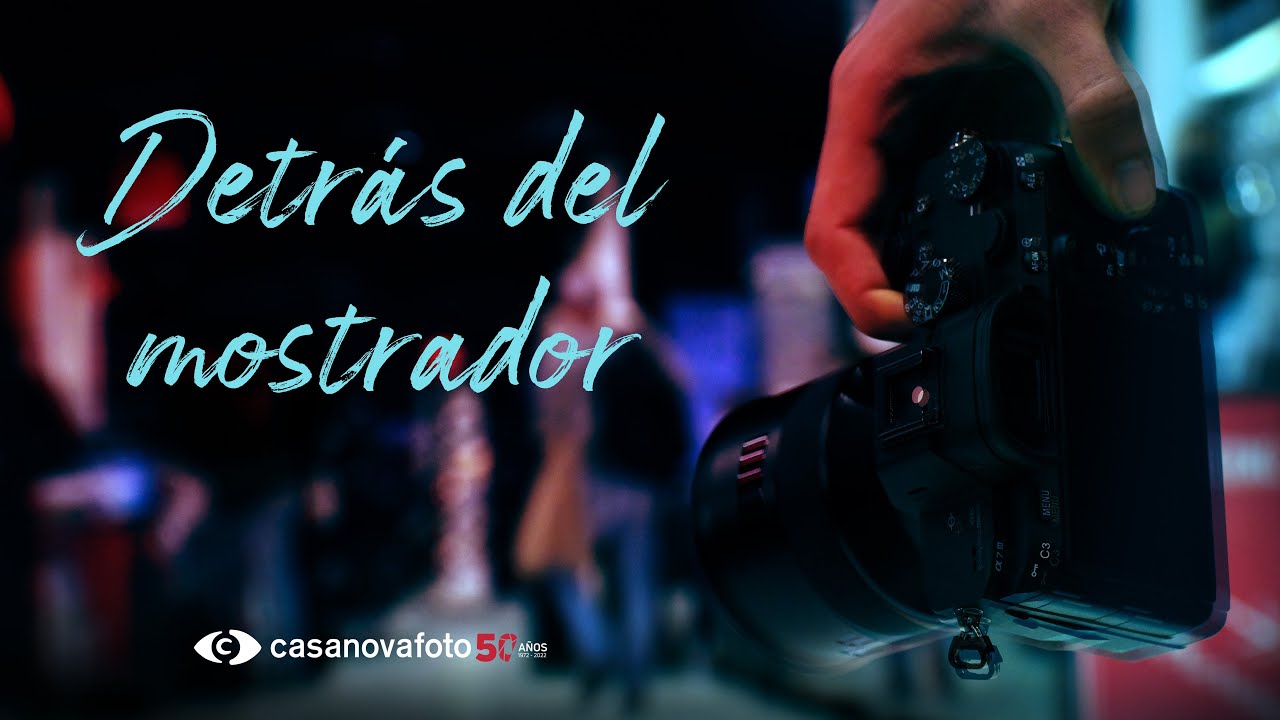 Detr&aacute;s del mostrador