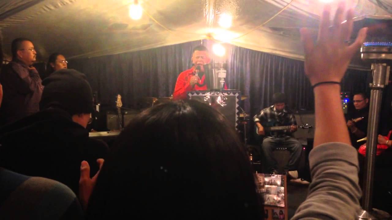 2014 (1) Harrison Mann singing Worship medley in Navajo, Di