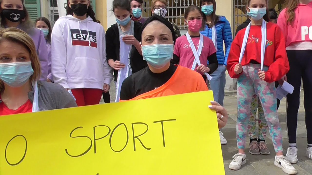 Livorno Ferraris 17-04-2021 - Flash mob palestre e scuole danza vercellesi e biellesi