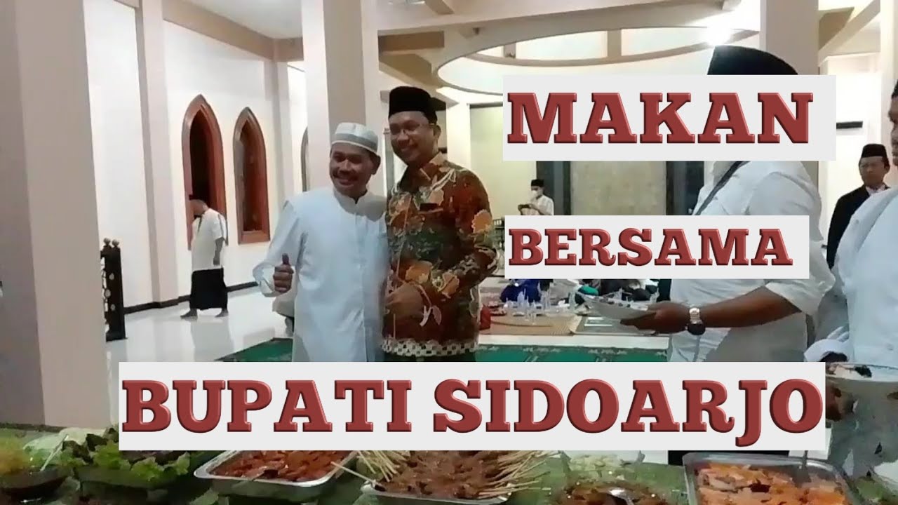 Pemotongan Pita Peresmian Masjid SIROJUL MUNIR Turi Pinggir Oleh Bapak Bupati Sidoarjo