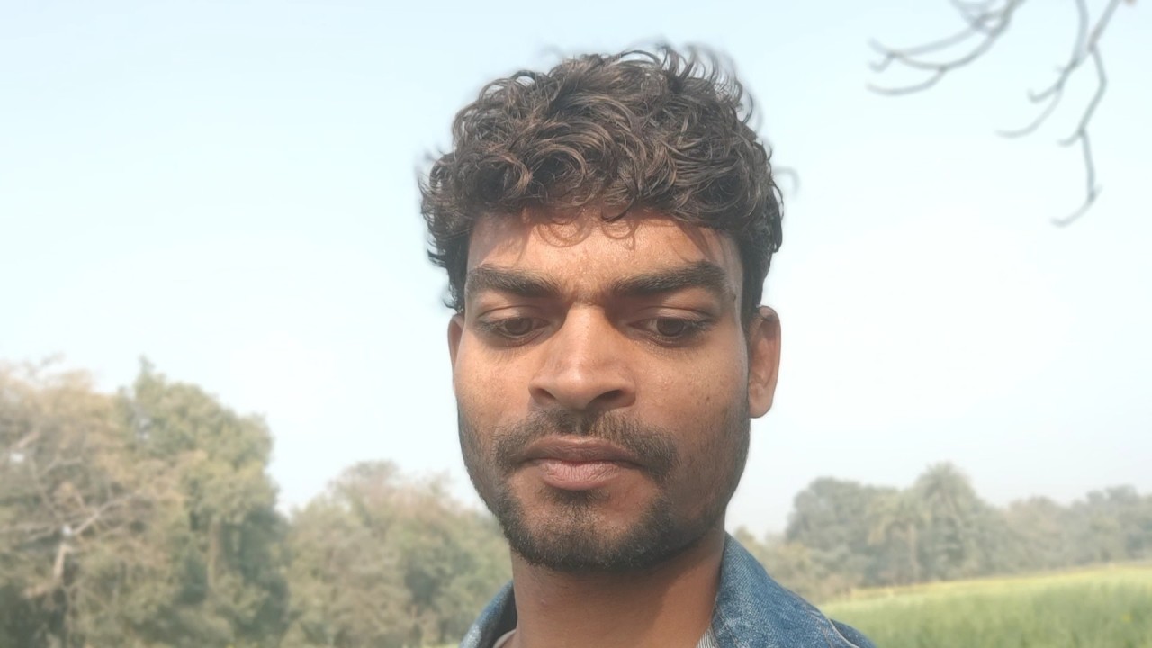 Kuchh Ulajhh Sa Gaya Hoon 🙂 | Naveen Raz