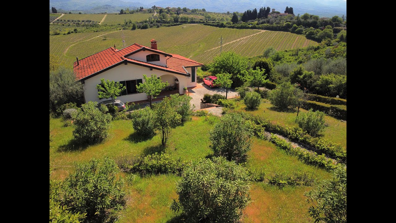 Immobiliare Firenze e dintorni-vendita Villa panoramica con giardino privato a 20 min da Firenze Sud