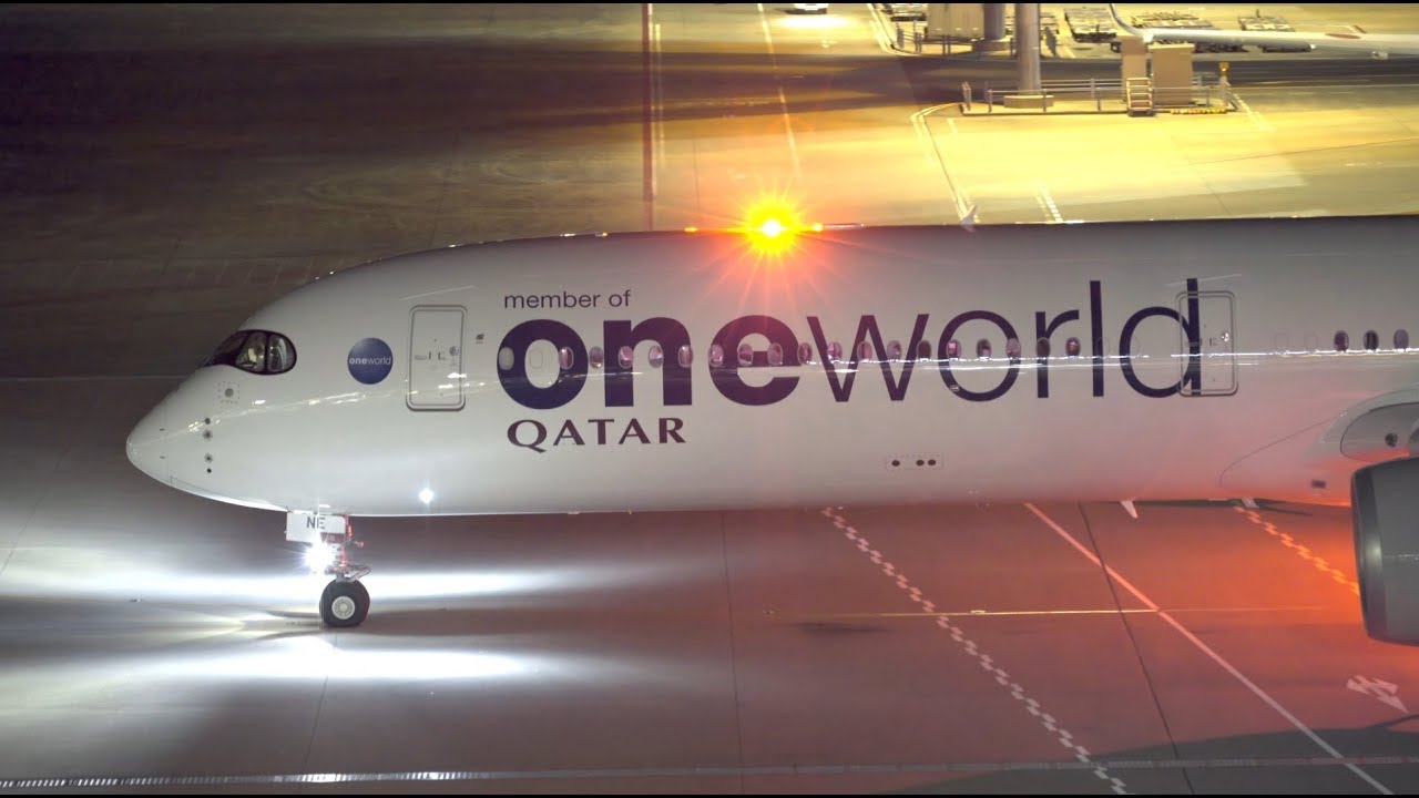 Qatar Airways Oneworld Livery Airbus A350-1000 A7-ANE Pushback [HND/RJTT]