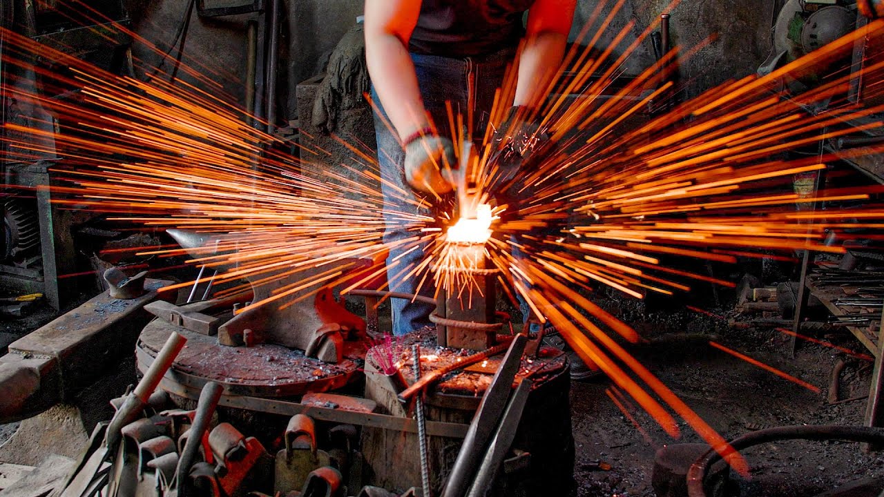 Process of Making Chinese Cleaver/鑄鐵技能,剁刀,菜刀製作 - Taiwanese Cast Iron Technology
