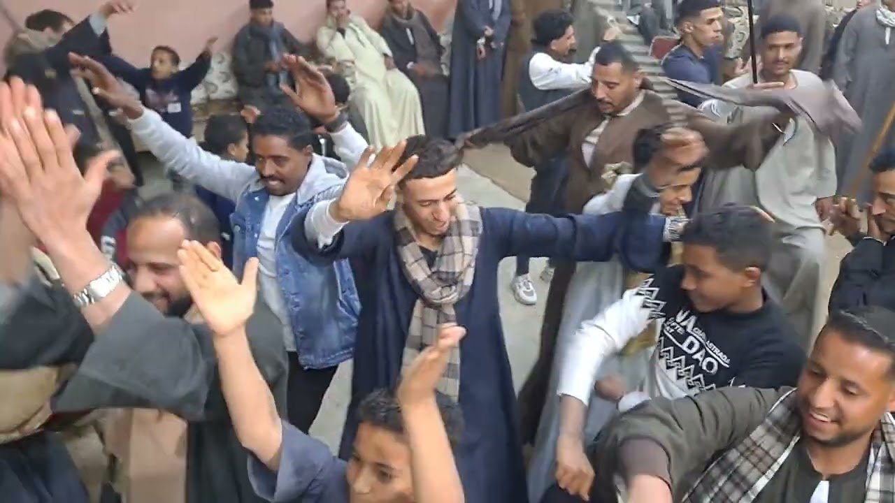 العريس وابو العريس وعم العريس وأولاد عمه ولعو الفرح برقص والطرب أفراح ال عطية الدويرات مركز المنشاه