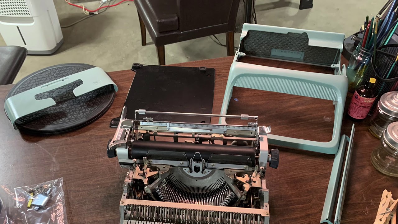 1963 Olivetti Studio 44 Portable Manual Typewriter Restoration