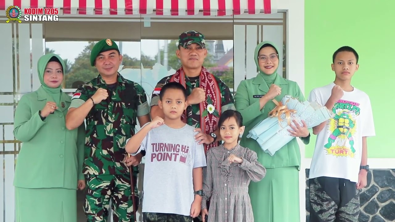 Tradisi Lepas Sambut Komandan Kodim 1205/Sintang