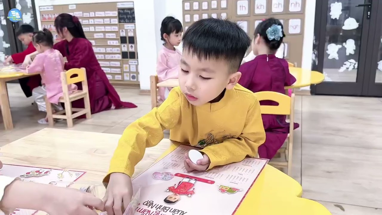STEM THIẾT KẾ LỊCH TẾT 
