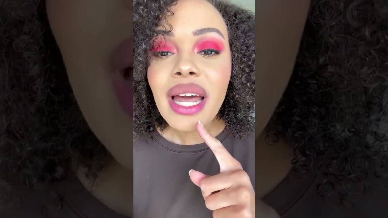 This is the Best color changing lip balm you will find! 💖 By Winky Lux