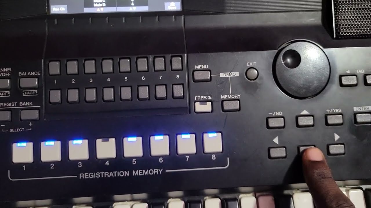 Comment créer un beat (style&instrumental) sur un piano YAMAHA PSR SX et S - Part 1