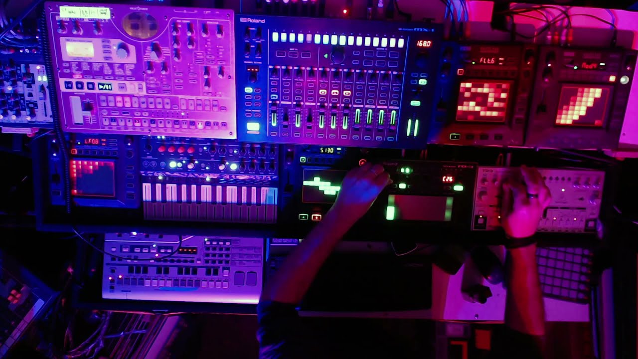 Naadt - Nagging Nagging [Acid Tekno Track]