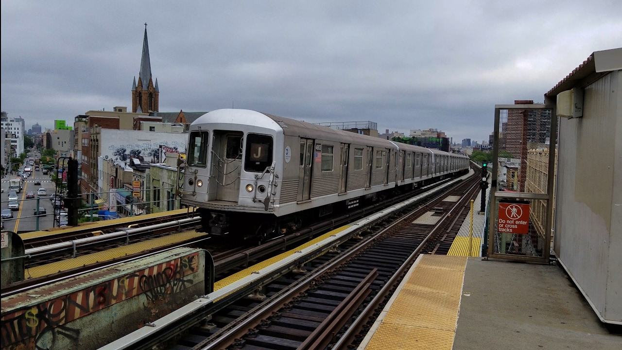 BMT Jamaica Line: R42 J Skip-Stop Train passing Flushing Av (5/30/17)