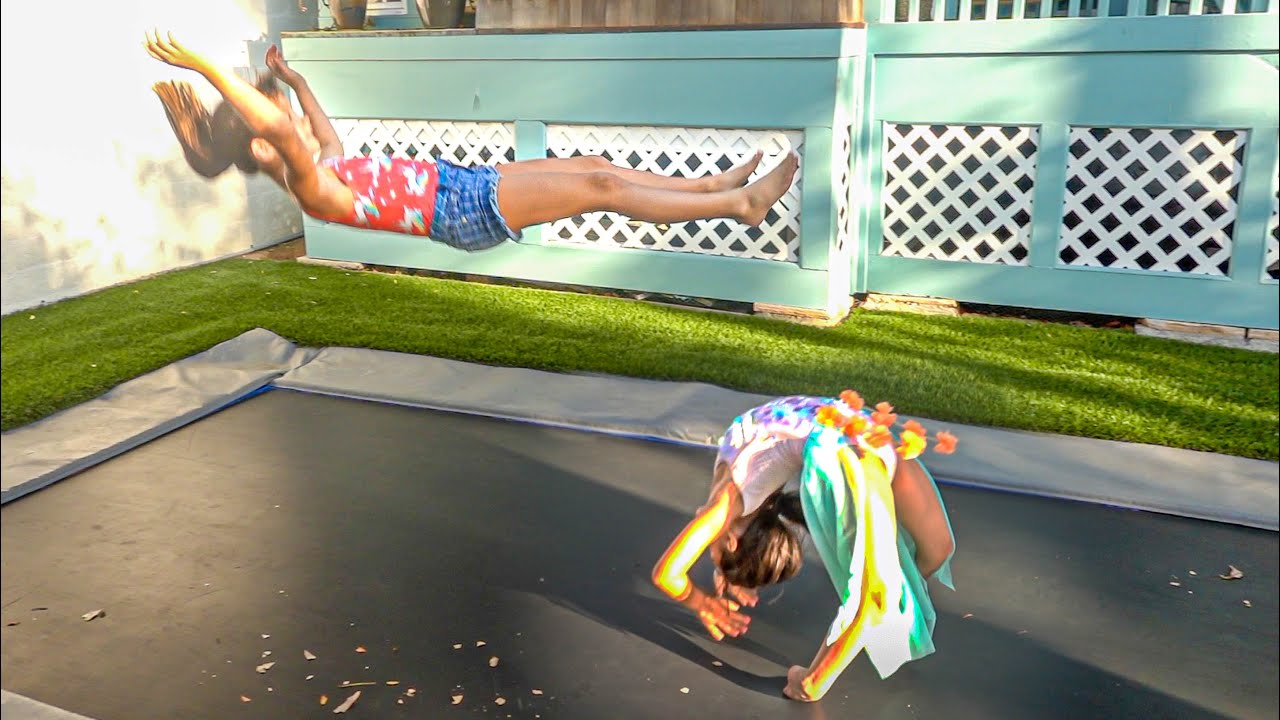 7 YEAR OLD AVA AND HER FRIENDS TRY CRAZY FLEXIBLE GYMNASTIC MOVES ON A TRAMPOLINE!!!