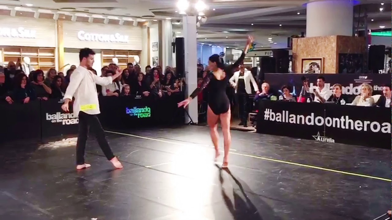 •BALLANDO ON THE ROAD• Antonio Careri e Arianna Favaro